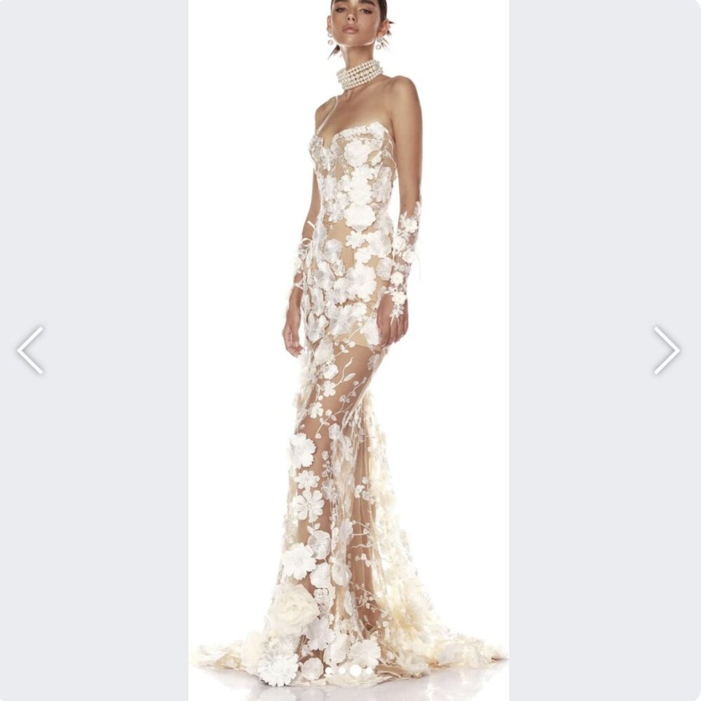 Bronx and Banco “Jasmine Blanc” Bridal Gown — Size US 2